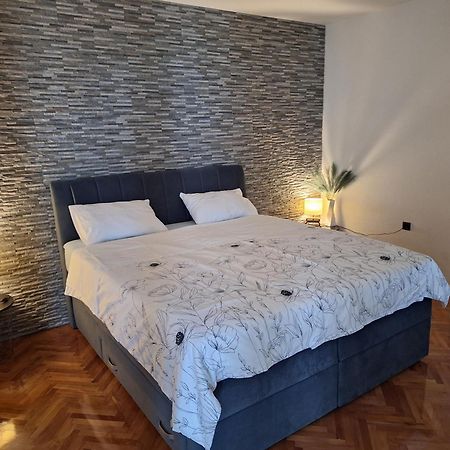 Apartment Little Princess Dora Senj  Eksteriør billede