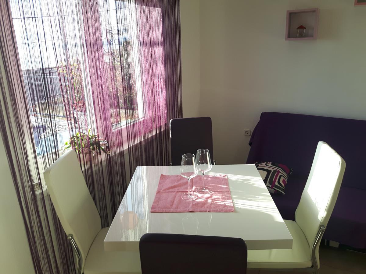 Apartment Little Princess Dora Senj  Eksteriør billede