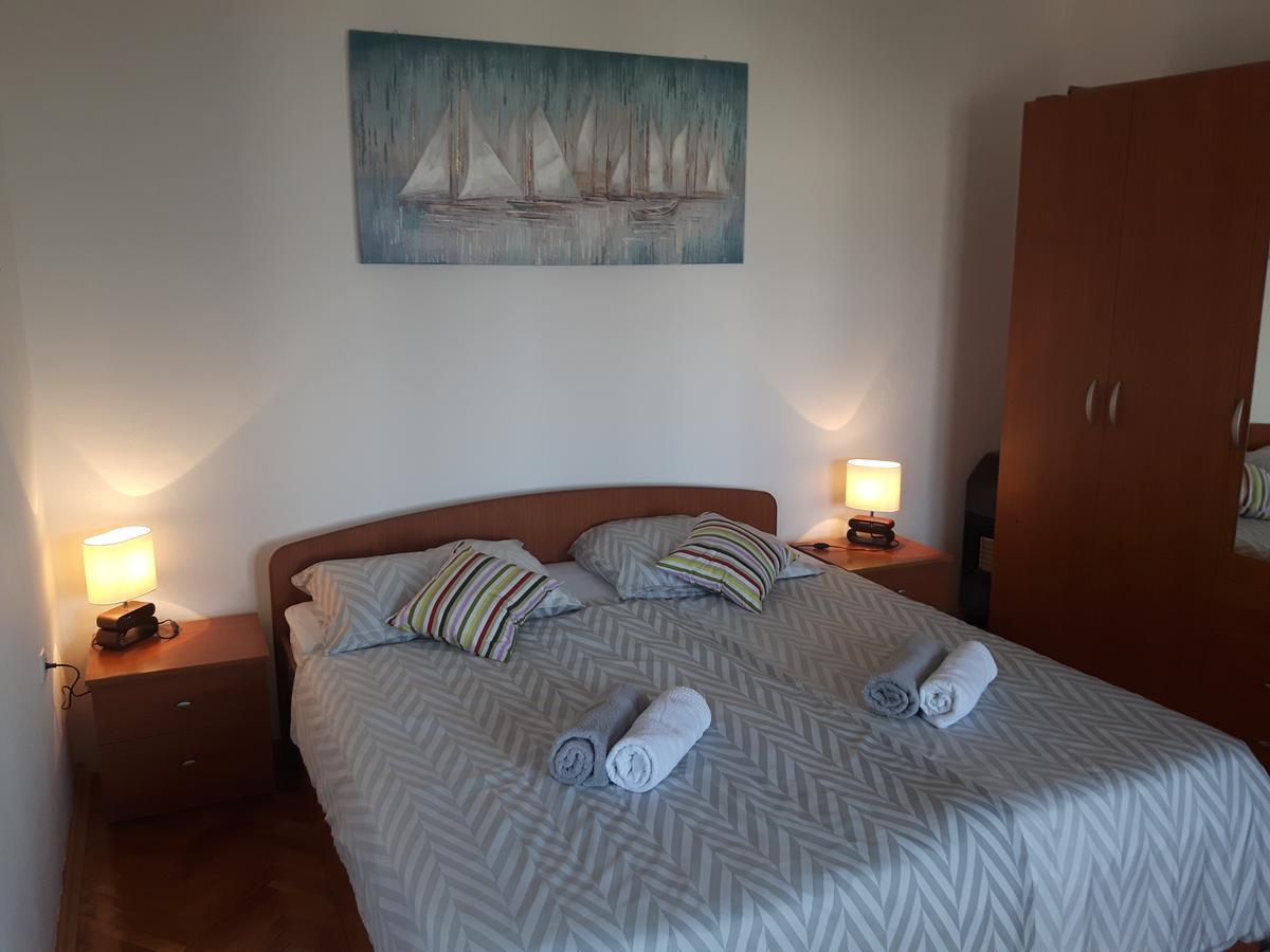 Apartment Little Princess Dora Senj  Eksteriør billede