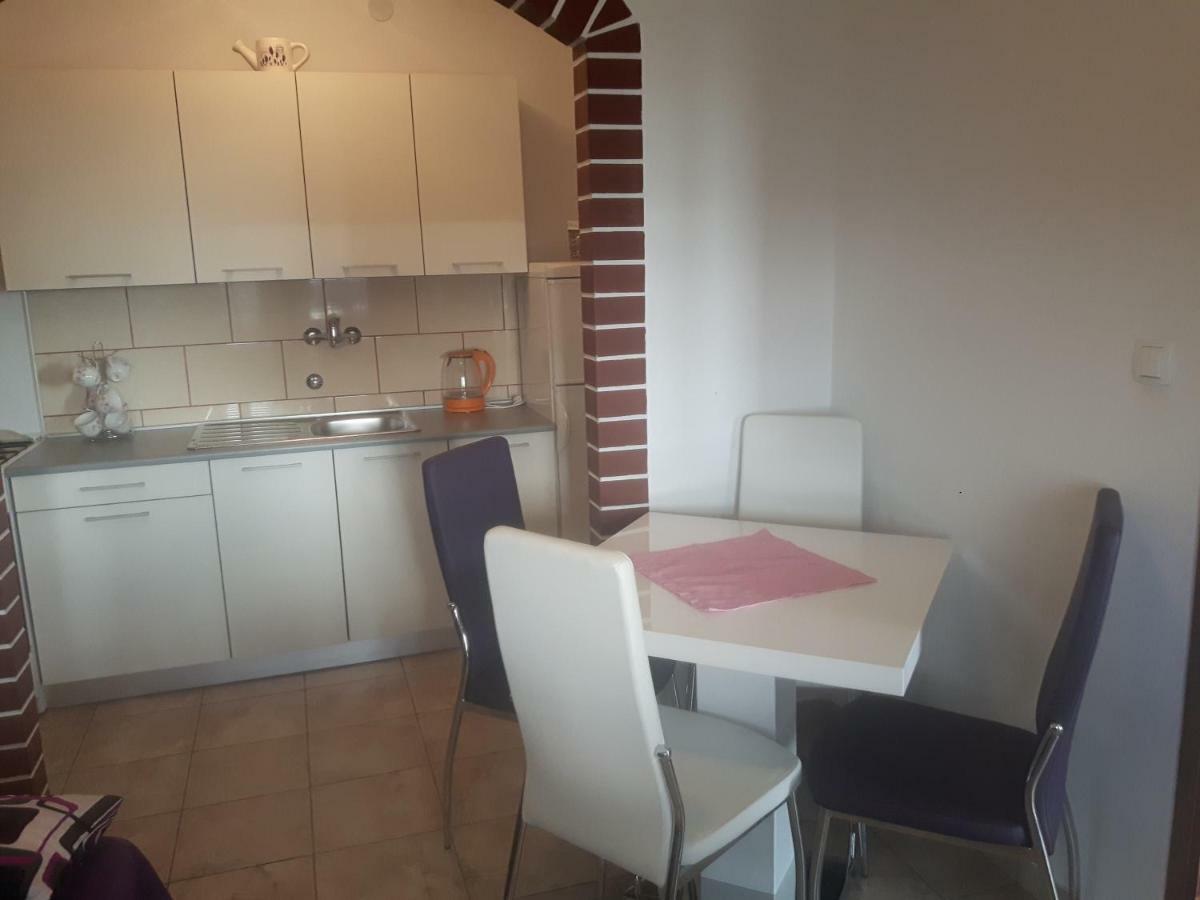 Apartment Little Princess Dora Senj  Eksteriør billede